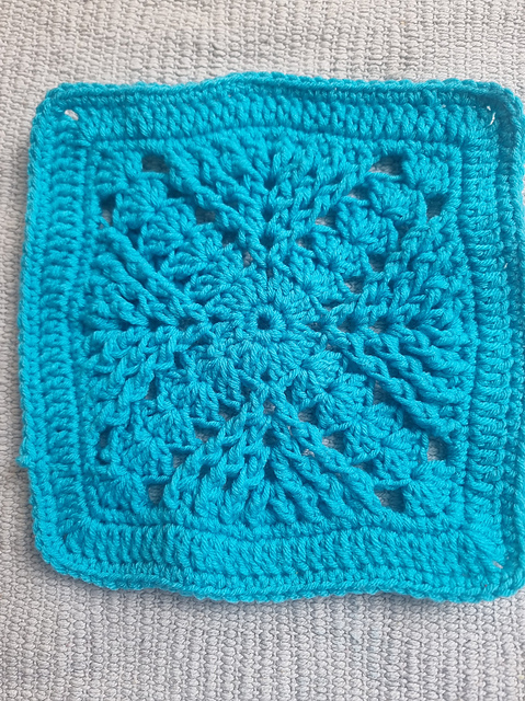 Lia's granny square