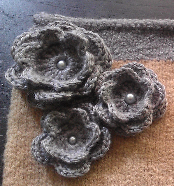 3D accent flower