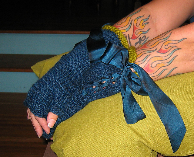 Lace-Up Fingerless Gloves
