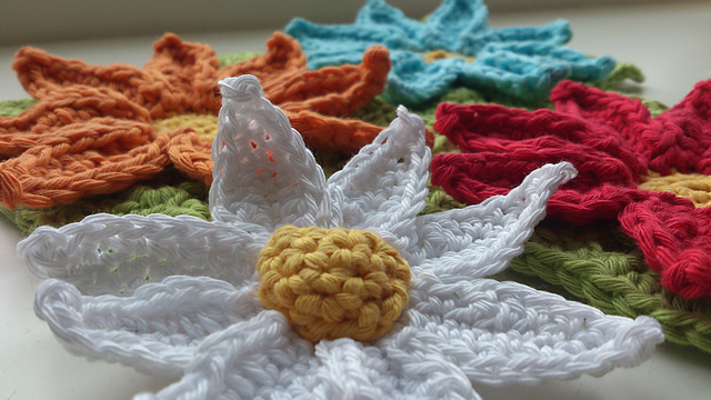 Daisy Flower and Daisy Granny Square