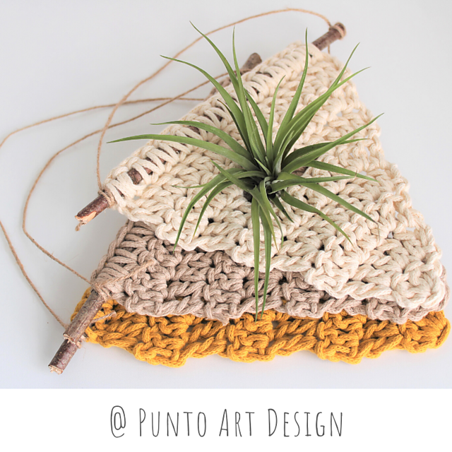 Ravelry: Wall Air Plant Holder pattern by Punto Art Design
