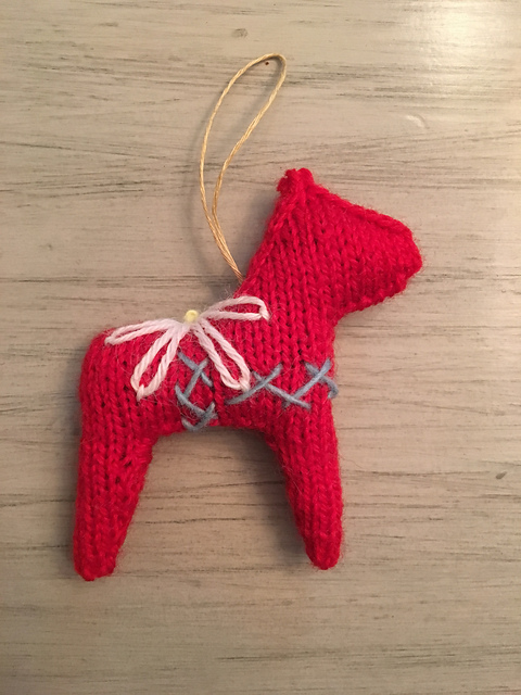 Dala Horse Garland