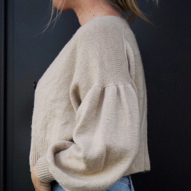 Ravelry: Gather Sleeve Cardi pattern by Purl Foundry