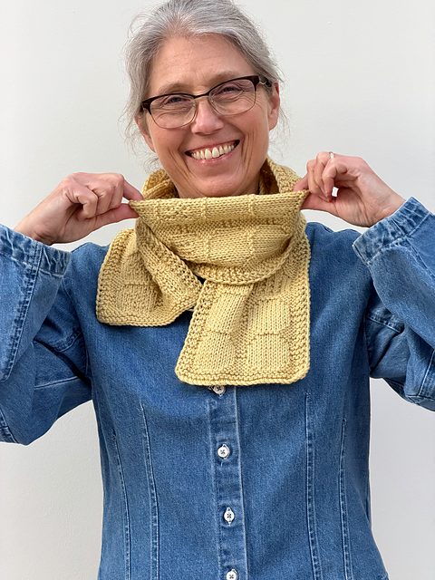 Beehive Scarf