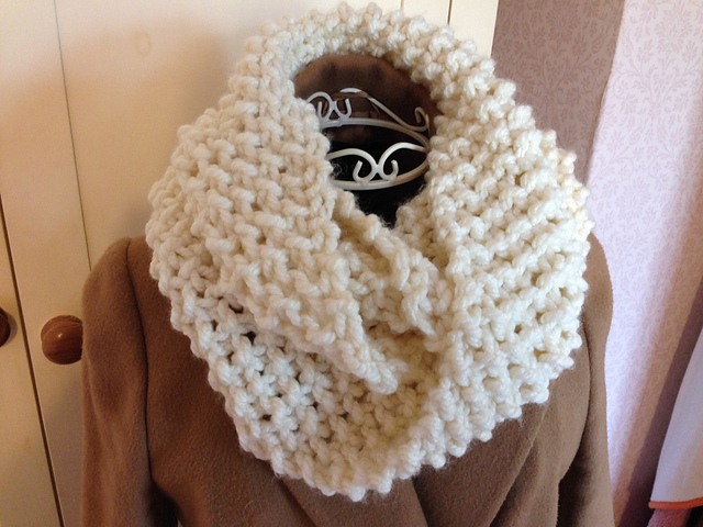 Super Chunky Seed Stitch Infinity Cowl