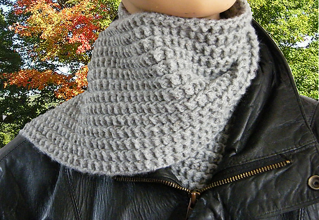 Cobblestones and Rails Reversible Scarf (Worsted)