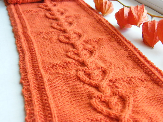 Hearts Entwined Scarf