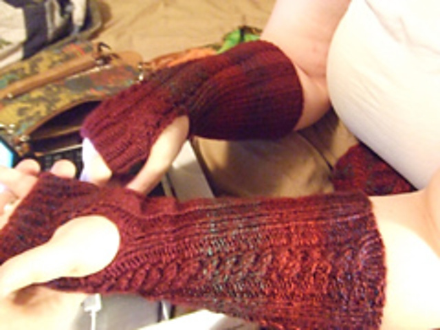 Maple Sugar Twist Arm Warmers