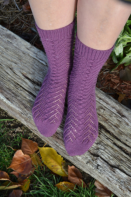 Christmas Tree Socks (Cuff Down)