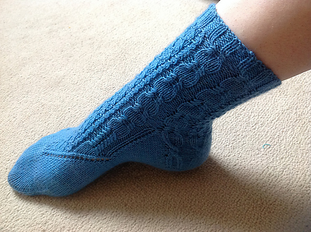 Great Wall & Arrow Socks (Cuff Down)