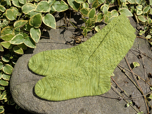 Diamond Socks II (Cuff Down)