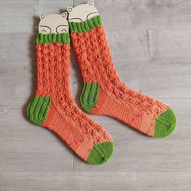 Strawberry Socks (Cuff Down)