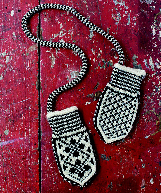Mittens for Sven