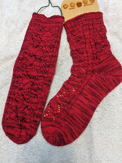 Twisted Heart Thistle Socks