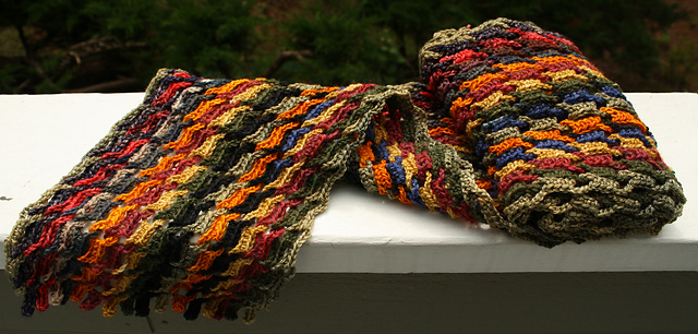 Interlocking Crochet Scarf