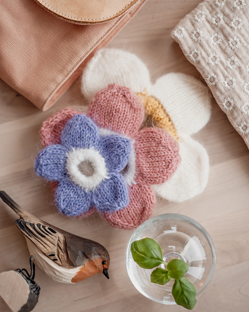 Daisy Scrunchie