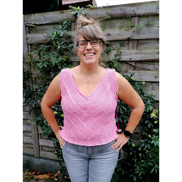 Tunisian Triangle Top