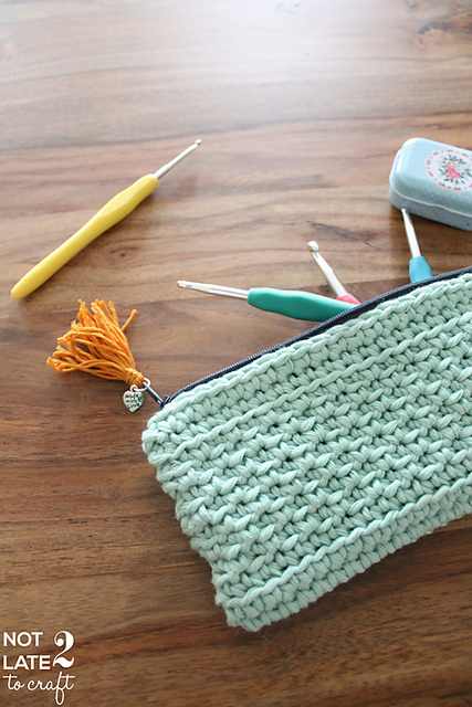 Alternating sc pouch / Estoig punt baix altern