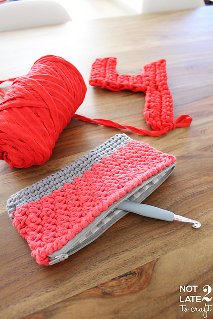 Bicolor pouch / Estoig bicolor