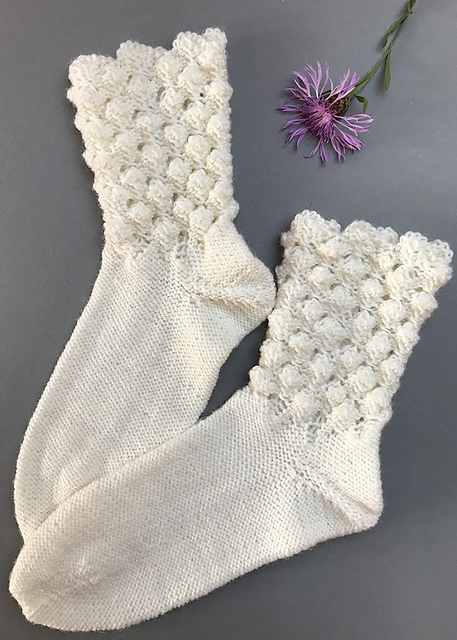 R0394 Edda Socks