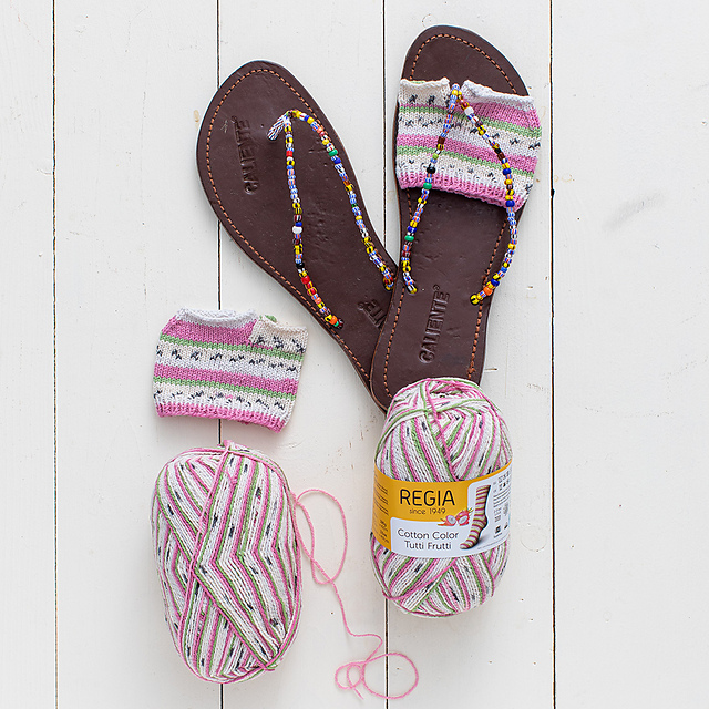 5628 Short toe socklets Bikinisocke