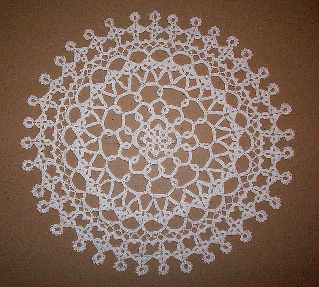 Tiara Doily