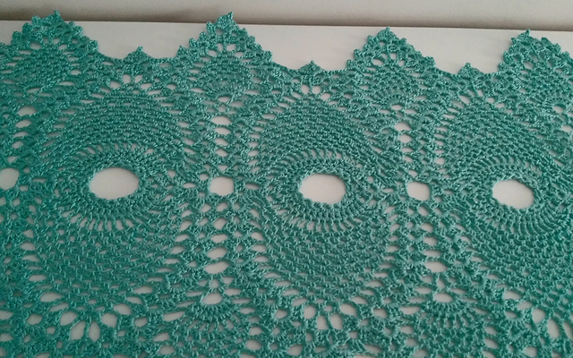 Mantle Scarf