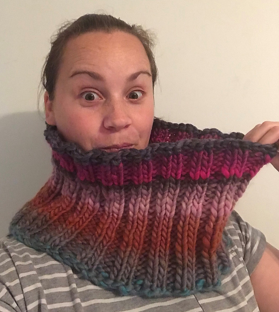 Lopi Ribbed Cowl