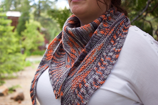 Cell Block Shawlette