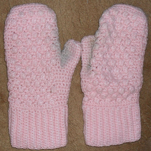Berry Stitch Mittens