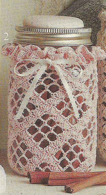 Fan Shell Lattice Jar Doily