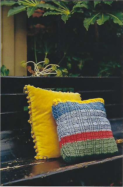 Sunny Skies Cabled Cushion