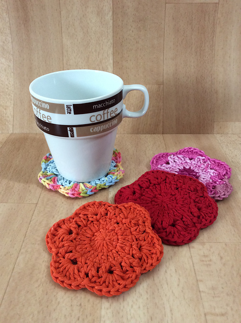 Simple Flower Coaster