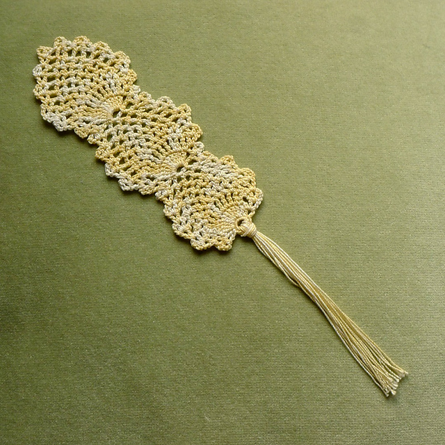 Three Pineapple bookmark