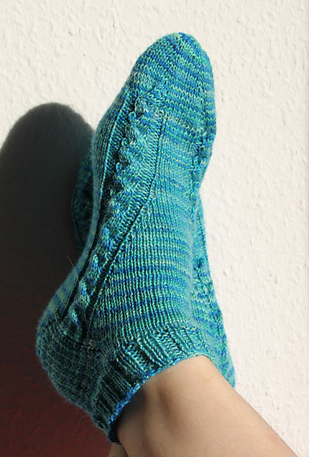 2 in 1 cable socks