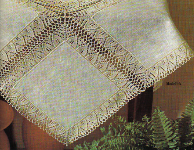 Modell 6 Cremefarbene Mitteldecke