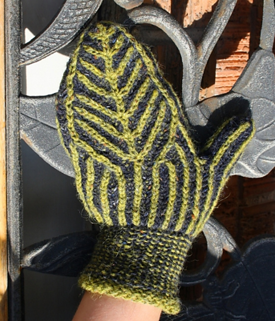 Pinnate Venation Mitts