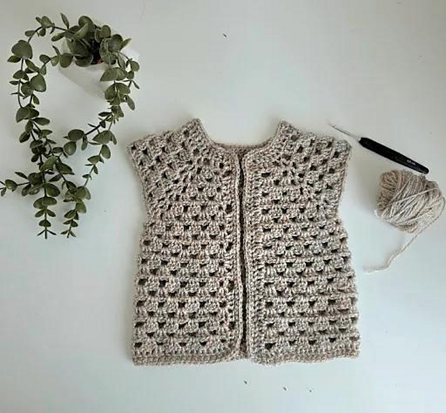 Crochet baby Cardigan Vest