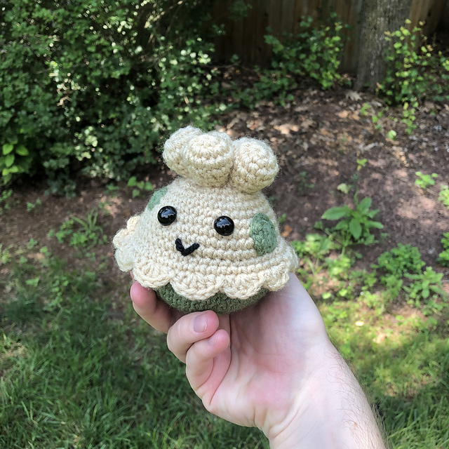 Pokemon Shroomish Amigurumi