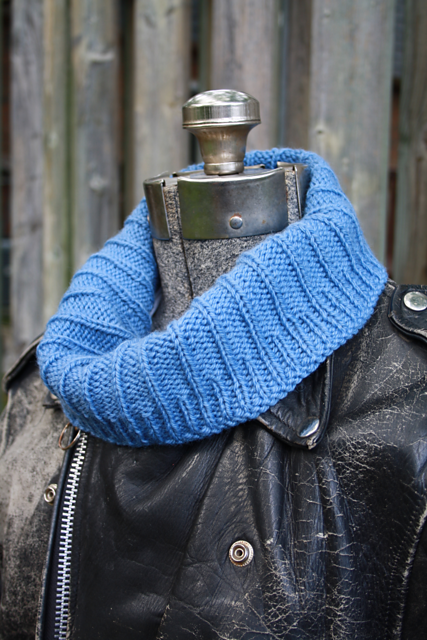 Simply Ribbed Cowl