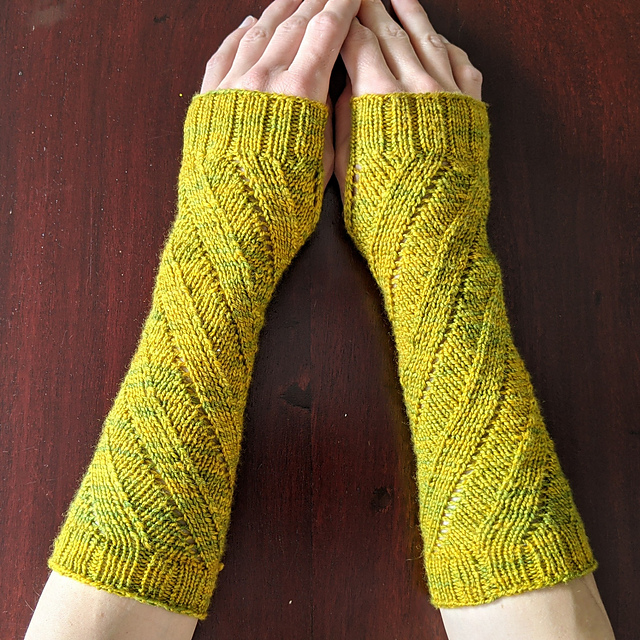 SpinYouRound Wristwarmer