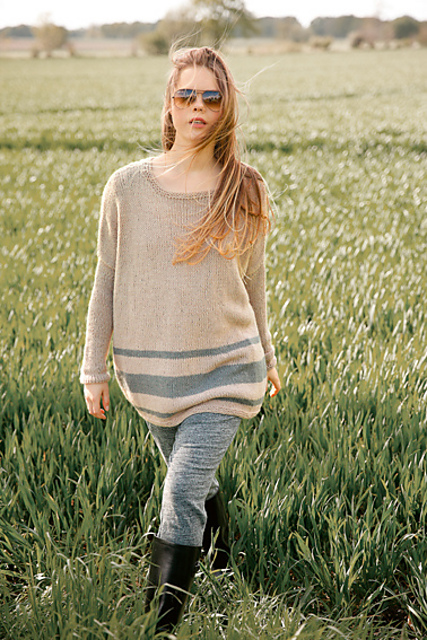 #25 Weiter Pullover mit Streifen