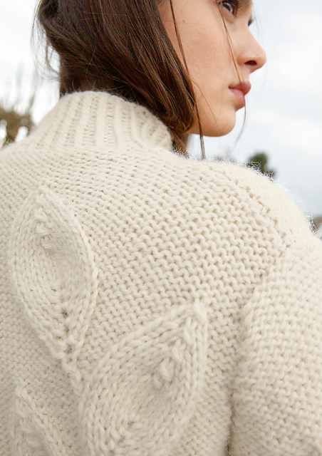 # 05 Pullover mit Blattmuster Elfentraum