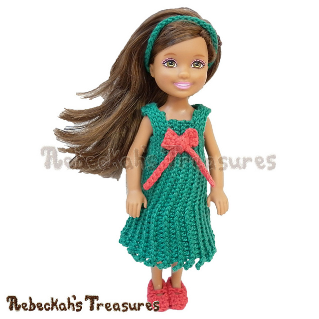 Festive Cheer Holiday Girl Fashion Doll