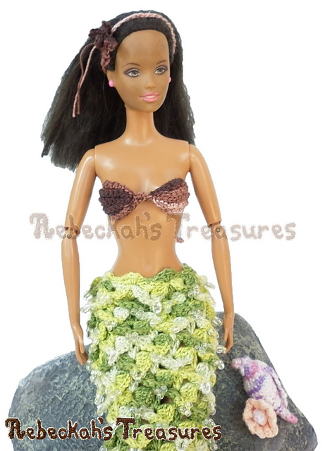 Sideways Pearl Shells Doll Brassiere
