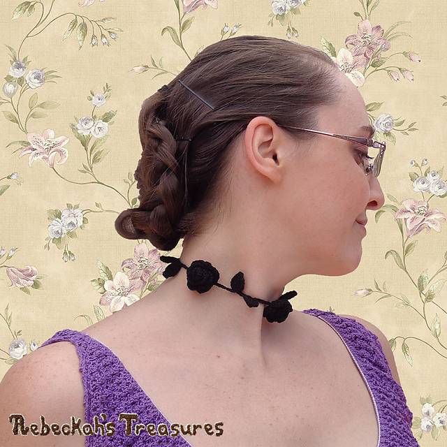 Ring Around the Rosy Choker