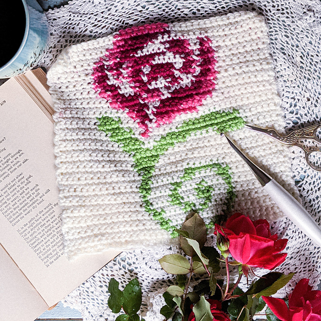 Grandiflora Tapestry Square