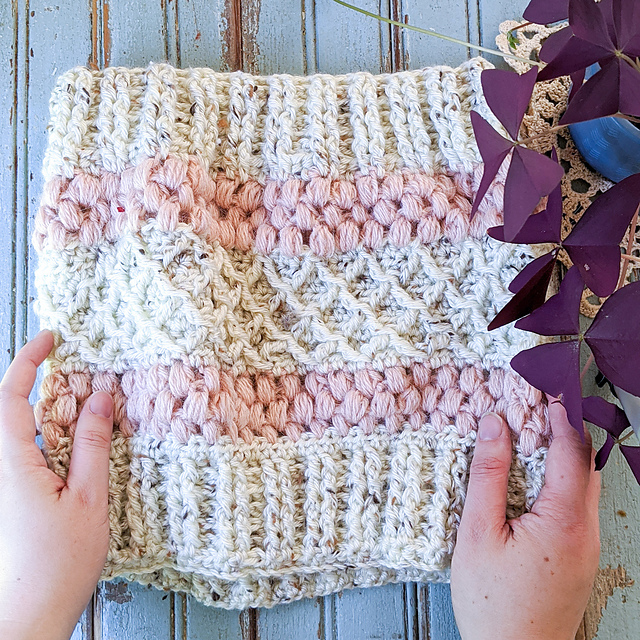 Verona Cowl