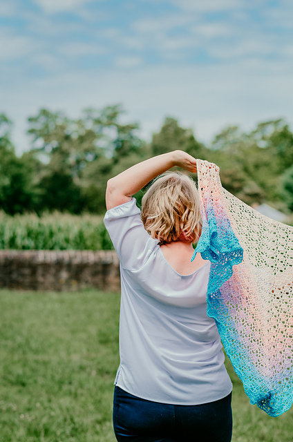 Gladioli Shawl