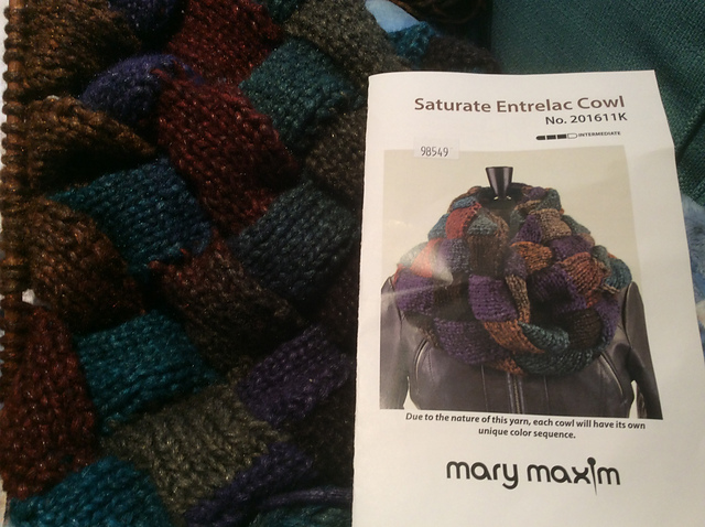 Saturate Entrelac Cowl